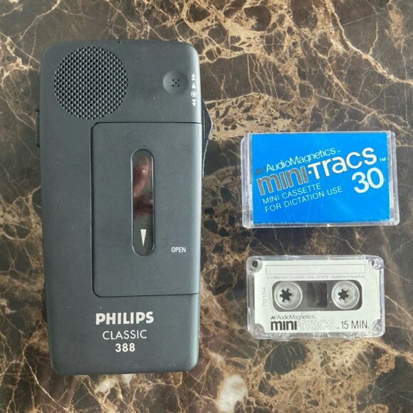 PHILIPS CLASSIC 388 Pocket Memo Voice Recorder with Tape Tested Works Great - Picture 1 of 9